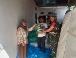 Perkuat Swasembada Pangan Gowa, Serma Andi Ansar Dampingi PPL Salurkan Benih Padi ke Lima Kelompok Tani