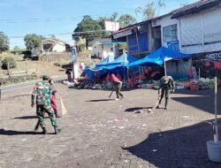 Babinsa Koramil Tinggimoncong Rangkul Warga dan Pedagang Rutin Jaga Kebersihan Pasar