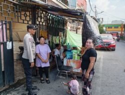 Polisi Hadir, Warga Tenang: Bhabinkamtibmas Totaka Gencarkan Imbauan Cegah Dampak Musim Hujan