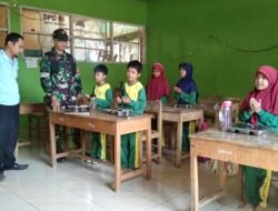 TNI AD Gencar Awasi Program Makan Bergizi Gratis: Babinsa Kodim Gowa Pastikan Kualitas dan Distribusi MBG di Bungaya Optimal