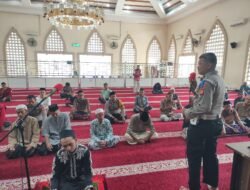 Safari Memakmurkan Masjid: Polres Pelabuhan Makassar Ajak Warga Perkuat Iman dan Jaga Lingkungan