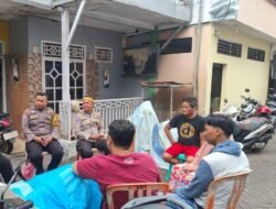 Lingkungan Bersih, Warga Sehat: Para Bhabinkamtibmas Polres Pelabuhan Makassar Hadir Bawa Imbauan Musim Hujan