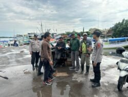 Nahkoda Diminta Cermati Info BMKG, Pos Yan Ops Lilin 2025 Intensifkan Patroli Keselamatan di Paotere