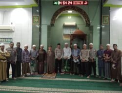 Safari Memakmurkan Masjid dalam Ops Lilin 2025, Polres Pelabuhan Makassar Ajak Warga Sambut Tahun Baru dengan Dzikir