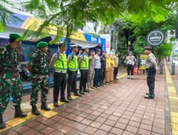 Pastikan Keamanan Maksimal, Personel Kodim 1409/Gowa Siaga di Pos Terpadu Nataru