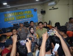 Rilis Akhir Tahun 2025: Polres Pelabuhan Makassar Tekan Kriminalitas Lewat Safari Memakmurkan Masjid