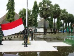 Mantapkan Kedisiplinan Prajurit, Kasdim 1409/Gowa Pimpin Upacara Bendera dan Jam Komandan