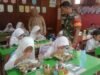 Kawal Program Nasional, Babinsa Kodim Gowa Pastikan Kualitas Makan Bergizi di 9 Sekolah Desa Moncobalang