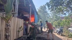 Pererat Kemanunggalan, Babinsa Kodim 1409/Gowa Pimpin Karya Bakti Gali Selokan Bersama Masyarakat