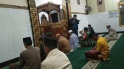 Jalin Kedekatan Spiritual, Babinsa Gowa Gelar Safari Subuh di Masjid Besar Malakaji