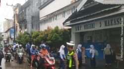 Setiap Pagi di Depan Sekolah, Polres Pelabuhan Makassar Hadir Demi Keselamatan Pelajar