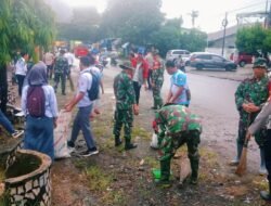 Aksi Bersih Pasar dan Irigasi, Danramil Bontonompo Gandeng Polri hingga Pelajar SMK Garudaya