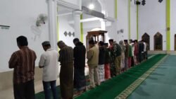 Spirit Fajar di Tompobulu: Babinsa Kopka Nurkalwi Gelar Safari Subuh dan Komsos di Malakaji