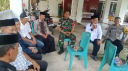 Antisipasi Cuaca Ekstrem, Babinsa Barembeng Kodim 1409/Gowa Gandeng Bhabinkamtibmas dan Tokoh Masyarakat Perkuat Keamanan Desa