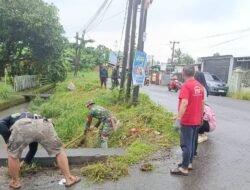Gandeng Ratusan Warga, Babinsa Koramil 05/Pallangga Pimpin Karya Bakti Berskala Besar di Lembang Parang