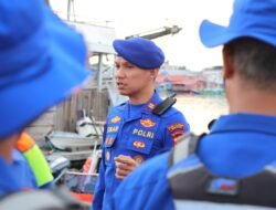 Kasat Polairud Polres Pelabuhan Makassar Pimpin Hari Keenam Pencarian Nelayan Hilang di Perairan Newport