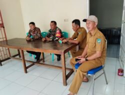 Babinsa Kodim 1409/Gowa Ajak Warga Barembeng Tingkatkan Keamanan dan Ibadah di Bulan Suci