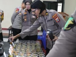Komitmen Bersih Narkoba, Kapolres Pelabuhan Makassar Pimpin Tes Urine Mendadak Anggota