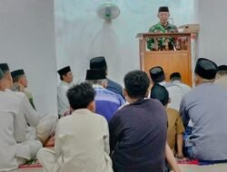 Jaga Kekhusyukan Ibadah, Babinsa Koramil Bajeng dan Tripilar Desa Mandalle Gelar Safari Ramadhan dan Sosialisasi Keamanan