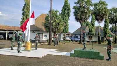 Pimpin Upacara Bendera, Kasdim 1409/Gowa Minta Prajurit Tampilkan Sikap Gagah dan Militan