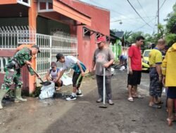 Antisipasi Banjir di Perumahan Kalegowa, Babinsa Koramil 05 Pallangga dan Warga Kompak Normalisasi Saluran Air