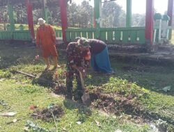 Wujudkan Lingkungan Sehat, Babinsa Koramil 07/Tompobulu Kodim 1409/Gowa Galang Gotong Royong di Kelurahan Malakaji