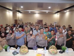Pengukuhan FKPM Abbulo Sibatang , Kapolres Makassar Tekankan Sinergi Polri dan Masyarakat Jaga Kamtibmas