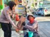 Berbagi Kebahagiaan, Satbinmas Polres Pelabuhan Makassar Salurkan Bantuan untuk Warga Kurang Mampu dan Tukang Becak