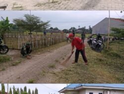 Wujudkan Lingkungan Sehat dan Bebas Penyakit, Babinsa Koramil 06/Bajeng dan Warga Gelar Karya Bakti