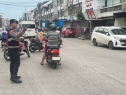 Cegah Kecelakaan Pelajar, Polres Pelabuhan Makassar Perketat Pengaturan Lalu Lintas di Depan Sekolah