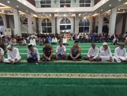 Perkuat Sinergitas dan Persaudaraan, Babinsa Kodim 1409/Gowa Hadiri Halal Bi Halal di Masjid Jabal Taqwa