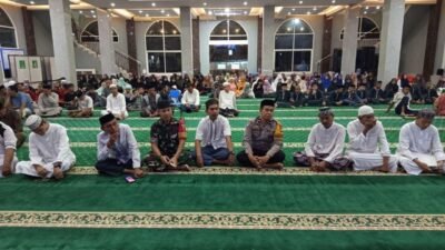 Perkuat Sinergitas dan Persaudaraan, Babinsa Kodim 1409/Gowa Hadiri Halal Bi Halal di Masjid Jabal Taqwa