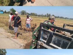 Wujud Kemanunggalan TNI, Babinsa Koramil 1409-05/Pallangga Kawal Karya Bakti Perbaiki Jembatan Rusak