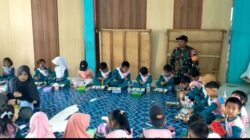 Kawal Program Nasional, Babinsa Koramil Tompobulu Kodim 1409/Gowa Pastikan Menu MBG di Malakaji Layak Konsumsi