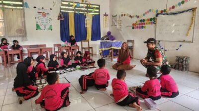 Cegah Stunting Sejak Dini, Babinsa Karamil Tompobulu Kodim 1409/Gowa Pantau Kualitas Menu MBG di TK Amanah Bangsa