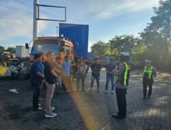 Antisipasi Aksi Buruh dan Hardiknas, Satlantas Polres Pelabuhan Makassar Batasi Pergerakan Truk di Titik Rawan