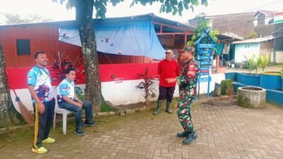 Perkuat Kamtibmas, Babinsa Koramil 1409-08/Bontonompo Gelar Komsos Bersama Tokoh Masyarakat
