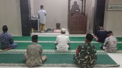 Sinergi di Garis Depan,Babinsa Kodim 1409/Gowa Laksanakan Safari Subuh dan Komsos di Bontonompo