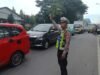 Unit Lantas Polsek Ujung Tanah Rutin Urai Kemacetan, Polisi Hadir Jaga Keselamatan Warga Makassar