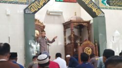 Usai Shalat Dzuhur, Satbinmas Polres Pelabuhan Makassar , Sampaikan Pesan Kamtibmas