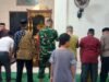 Perkuat Sinergitas, Babinsa Kodim 1409/Gowa Gelar Sholat Subuh Berjamaah dan Komsos