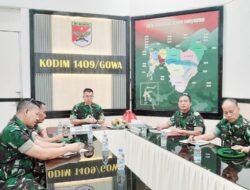 Dandim 1409/Gowa Dampingi Vicon Rapat Evaluasi Danrem 141/Tp Tekankan Profesionalisme dan Optimalkan Pembangunan KDKMP