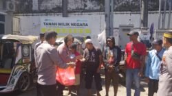 Kapolres Pelabuhan Makassar AKBP Rise Sandiyantanti Berbagi Makan Siang kepada Warga Melalui Satbinmas