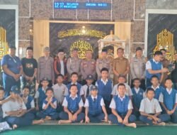 Polisi Masuk Masjid! Personel Polres Pelabuhan Makassar Ajak Pelajar Lawan Gang Motor dan Anarkisme