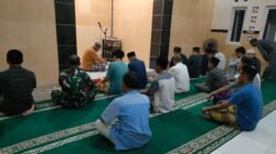 Wujudkan Kemanunggalan TNI-Rakyat, Babinsa Kodim 1409/Gowa Rutinkan Safari Subuh di Wilayah Binaan