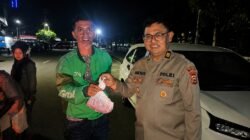 Polres Pelabuhan Makassar Salurkan 500 Kg Daging Kurban Idul Adha 1447 H untuk Warga