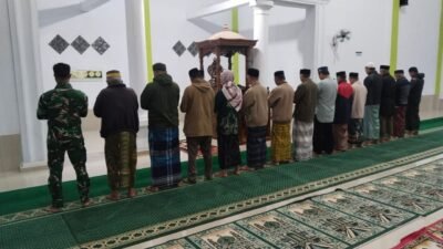 Sinergi Subuh: Babinsa Kodim 1409/Gowa Jaga Kamtibmas Lewat Komunikasi Sosial