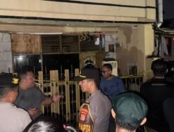 Kebakaran Rumah di Sabutung Baru Makassar, Polisi Sigap Urai Kemacetan dan Kawal Pemadaman