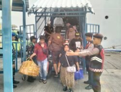 Polsek Soeta Perketat Pengawasan di Pelabuhan Makassar, Penumpang dan Barang Bawaan Diperiksa Ketat