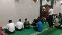 Dekatkan Diri dengan Warga, Babinsa Kodim 1409/Gowa Gelar Safari Subuh di Bontomarannu